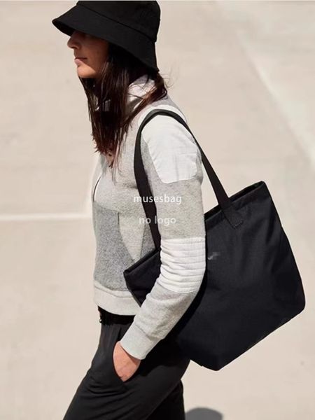 Cross the border By Australia Lite Tote 15L Tote bag Crossbody bag Stylish handheld shoulder bag for men and women