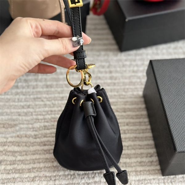 Mini String Coin Purse Designer Hang Pouch Woman Man Nylon Bucket Purses Tiny Wallet Fashion 3 Colors 10A