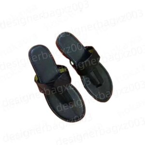 Kirk Gieger Slippers Flip Flopskurt Gegier Women Sandals Stitching Luxury Rainbow Slipper Designer Slides Flat Shoes Eagle Head Diamond Buckle Plus Fashion High