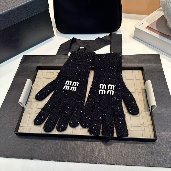 Designer Mens Autumn Gloves Warmes Luxury Winters Womens thickening Knitted Fashoin glove Five Fingers Cold proofs Touch screen Mittens