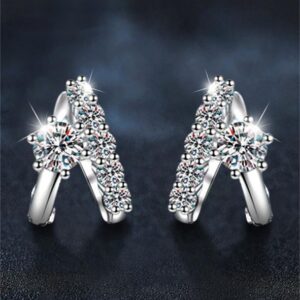 Elegant S925 Silver Moissanite Flower Stud Earrings – Luxury & Comfort