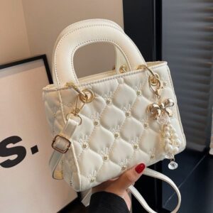 Designer free shipping 2025 new women's fashion commuting Dia Lattice lady shoulder crossbody bag
