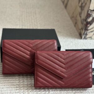 Luxury Envelope Bag Designer Bag Womens Shoulder Bag Crossbody Bag Handbag Armpit Bag Fashion Bag Diamond Patterned Bag Gold Silver Chain Commuting Bag Wallet