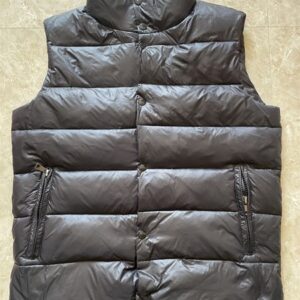 Men Winter Padded Vest Fluffy White Duck Down Jacket Designer Outerwear for Cold Weather Thick Warm Parkas in Plus Size Fashion classic down jacket With NFC scanning