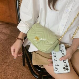 Fashionable and Versatile Instagram Crossbody Bag Women's Autumn New Trendy Lingge Chain Bag Small Fragrant Wind Small Square Bag One Shoulder Small Bag