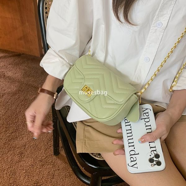Fashionable and Versatile Instagram Crossbody Bag Women's Autumn New Trendy Lingge Chain Bag Small Fragrant Wind Small Square Bag One Shoulder Small Bag