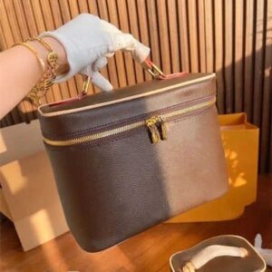 Cases Designer Bags Men Travelg Toilet Fashion Design Women Wash Bag Large Capacity Cosmetic Makeup Toiletry Pouch Make Up Box Luis