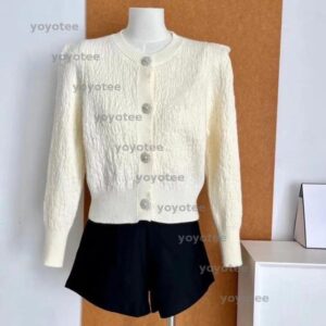 French fragrant wind long sleeve knit simple cardigan short coat autumn and winter gentle temperament new sweater top BFG2501023