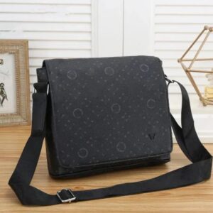 Fashion 2023 Men Messenger Bag Trio Bags designer Handbags Leather Briefcases Man Shoulder Backpack Sport Male Cross Body Purse