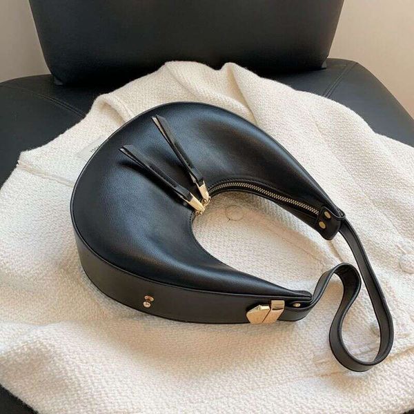 new niche bag high-end single shoulder armpit crescent women's bag