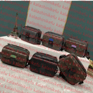 fashion trio outdoor Waistpacks Luxury Designer Bag M69443 M30830 Womens satchel mens Clutch handbag CrossBody Totes bumbag Chest pack Leath 001