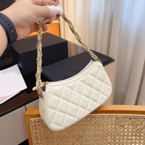 Designer bags Women luxurys Leather Classic Shoulder bag chain Armpit bag Hobo Handbags Crossbody Bags Chain bag Beach bags Shopping bags Messenger Fortune bag 23m