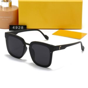Classic Fashion Leisure Tourism Sunglasses For Womens Polarizing Lenses Beach Designer Men Sunglasses Adumbral Eyeglasses F4928