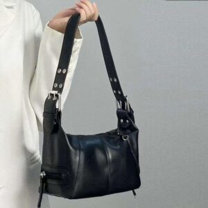 spring/summer trendy sweet cool style with niche design single shoulder hand-held underarm and baguette bag