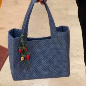 High quality Designer bag chain Charm Cherry Charm Fashion Women Keychain Vintage Cool Cherry Pattern Refreshing Style Keychains Hangings 02