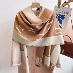 Designer scarf silk scarf for women cashmere scarf prepared for winter fashion Long Wraps Classic Women scarf can warm the whole winter
