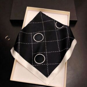 Designer Scarf Silk Scarf Head Scarf For Women Summer Luxurious Scarf High End Classic Letter Pattern Designer Shawl Scarves Gift Easy to match Soft Touch 70*70cm/5*86c