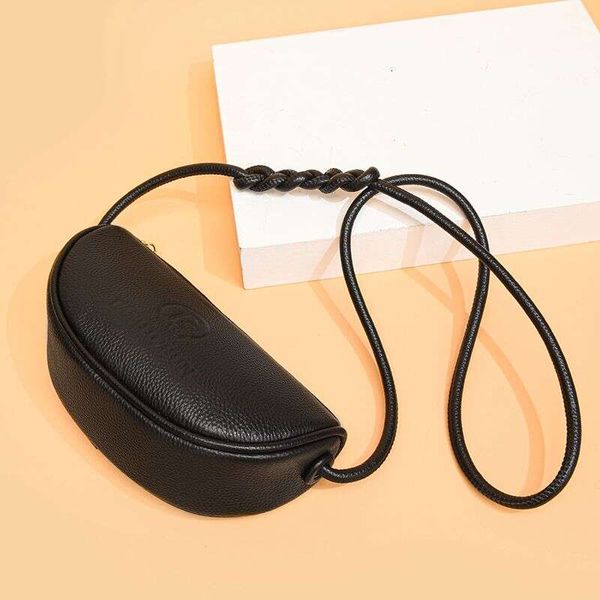 Advanced Saddle Women's New Fashionable Texture Niche Design, Dumpling Bag Casual Versatile Soft Leather Shoulder Crossbody Bag