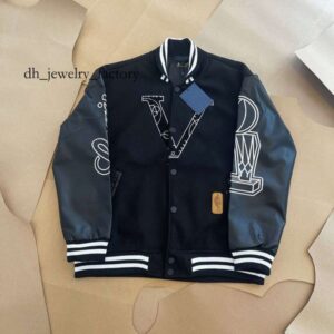 vuittons Mens Jackets designer Classic l Vintage Baseball Varsity Coat Loose Mens Women Outerwear Wool Flocking Leather Single Breasted Couples Warm Bomber 386