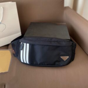 Designer bag Nylon Waist bag Chest bag Crossbody Bag quality leather Crossbody Bag saddle bag luxurys Handbagsl Zipper cosmetic bag Messenger Bag 17m