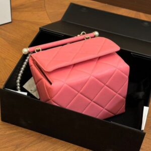 Designers bags Women Luxurys Leather Fashion Pearl chain bag Shoulder Bags Handbags Crossbody Zip Closure Women Hobo Ladies Underarm Messenger Bag Fortune Bag 18m