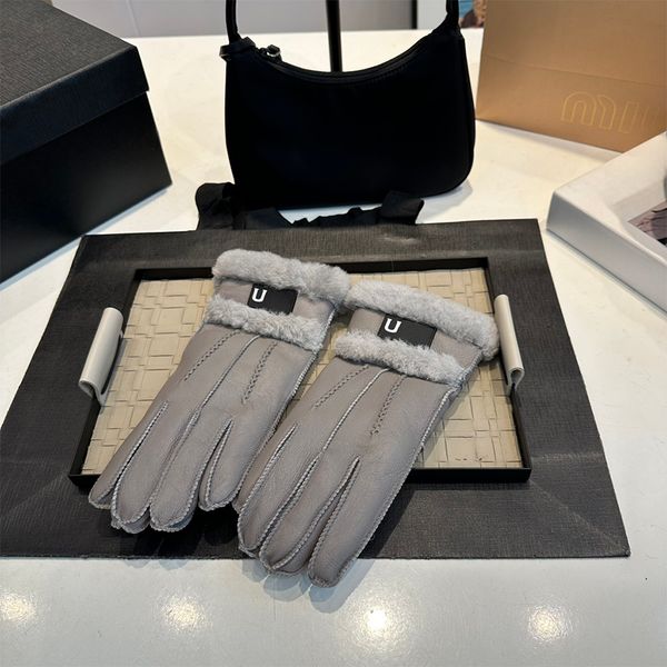 Designer Autumn And Winter Leather Gloves For Warmth Luxury Men Women Thick Leather High-End Gloves Winter Gifts Ands Gift With Packagin Box