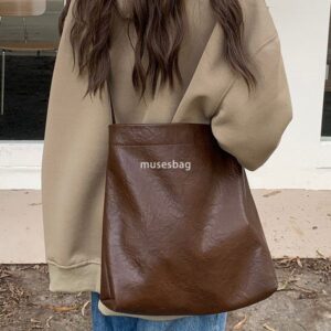 Lazy Large Capacity Tote Bag for Women's New Fashion Commuting Soft Leather Bucket Bag for College Students Crossbody Shoulder Bag