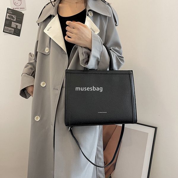 New fashion versatile texture large capacity simple retro square box commuting texture high-end and fashionable one shoulder crossbody hand