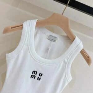 Designer Sleeveless Vest Stylish Slim Fit Knit Tops Women High Quality Knitting Tees Warm Knitwear