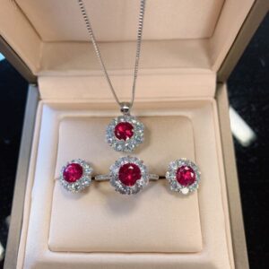 S925 Silver Vintage Faux Ruby Solitaire Ring, Earrings, and Pendant Set, 7mm Ruby Jewelry, Perfect for Weddings and Special Occasions, Elegant Classic Design