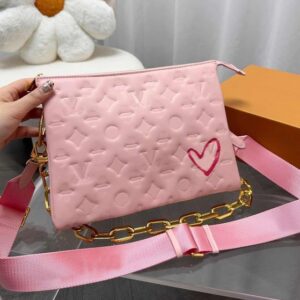Luxury women's Shoulder Bags Travel Wash Bag designer handbag fashion with classic letter embossed chain cross body high quality 9 colors
