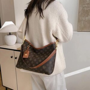 single shoulder underarm bag large capacity Tote bag women's new temperament single shoulder commuter bag crossbody bag