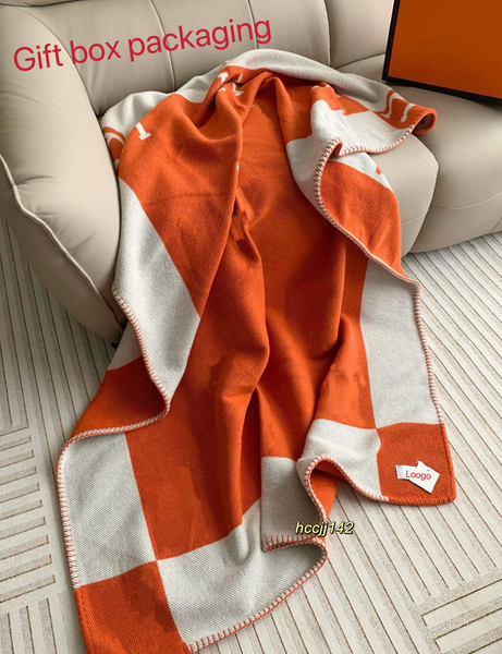 Blanket Letter cashmere Sofa Air conditioning flight cover Household bedding blanket warm best quality