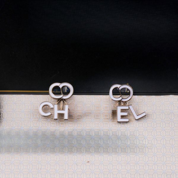 Crystal Diamond Stud Earrings Rose Gold Fashion Titanium Steel Double Wound Roman Numerals Studs Earring for Women Gift Jewelry Never Fade Not Allergic