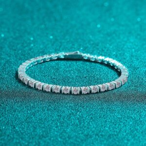 925 Silver Moissanite Women's Bracelet, Diamond-studded Luxury Hip Hop Bracelet, Elegant Fashion Jewelry, Wholesale Available