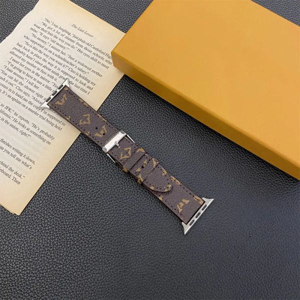 Designer Apple Watch Band Leather Watch Strap For Apple Watch Series 9 3 4 5 SE 6 7 38mm 40mm 41mm 49mm 42MM 44mm 45MM iWatch Band