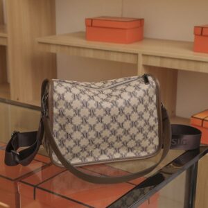 Large capacity women's new high-grade texture temperament ladies Tote single shoulder crossbody bag 2025s hot