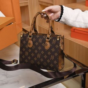 Totes Fashion Chain Armpit Shoulder Purse High Quality Sof Leater Women Bag Vintage Satchel Messenger Designer Tote 001