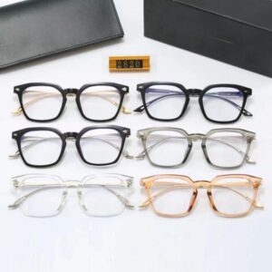 New luaury sunglasses for women classic designer sunglasses men metal glasses with full frame clear colored lenses daily light embellished sunglasses with box 2820