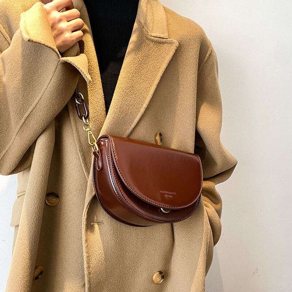 Internet celebrity saddle for women 2022 summer new Korean version niche design chain bag, Western style single shoulder bag