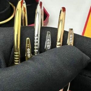 Stylish & Long-Lasting Classic Power Bracelet for Casual Outfits