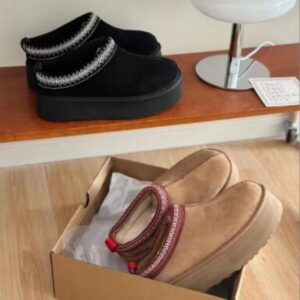 2024 designer tazz slippers womens slides sandals women winter tasman slipper boots snow shoes classic ankle black pink sandal