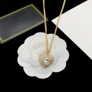 Luxury Brand Designer Necklace Pendant for Women Crystal Pearl Choker Chains Necklace 18K Gold Plated Elegant Wedding Party Gift Jewelry Accessories