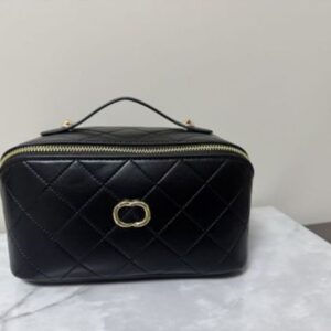 Designer Makeup Bags Toiletry Pouch Gold Leather Cosmetic Cases Women Luxury Make Up Bag Men Wash Bag Women Travel Bags Purse Clutch Bags BFD2504151