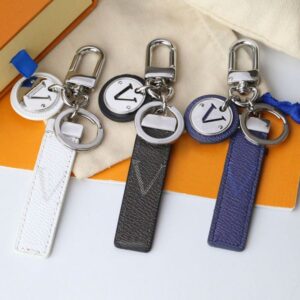 Designer Keychains Classical Car Key Chain for Man Woman 3 Options Fashion Festive Gift