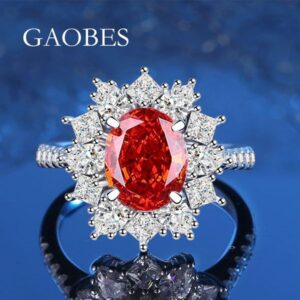 Sophisticated Bridal Ring: Luxury Sterling Silver Piece Set With Eye-Catching Oval Gem