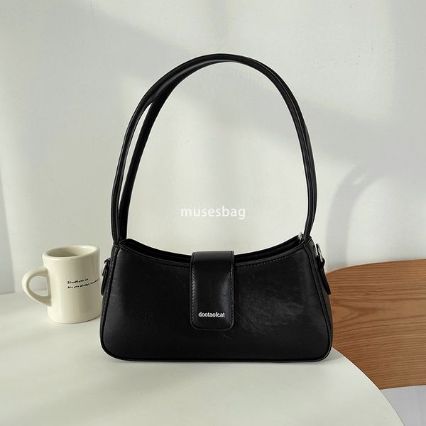 High end niche design texture handbag niche underarm bag new fashionable commuting bag stick bag versatile single shoulder crossbody bag