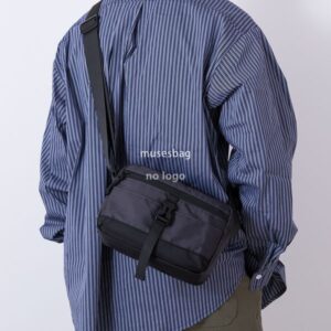 Men's single shoulder charter can wind casual crossbody bag trend simple matching small square bag camera bag tooling messenger bag