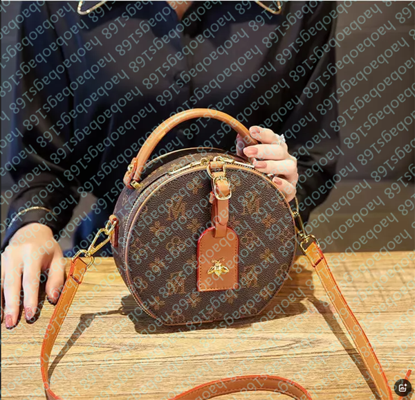 2024 Round bags tote luxuries purses designer woman handbag Cowhide Shoulder Crossbody Nano Handbags Clutchs Purse dhgate Camera bag Good quality Bags