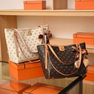 Designer Bag Shoulder Bag Luxury Bag Crossbody Purse Designer 2025 Fashion Commuter Printed Silk Large Capacity Shopping Bag Armpit Bag Handbag Tote Women's Bag